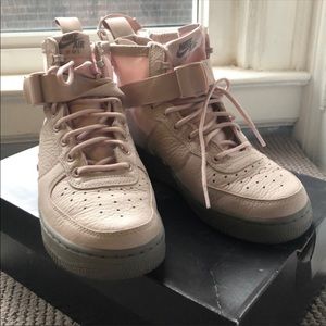 Nike high tops Air Force 1